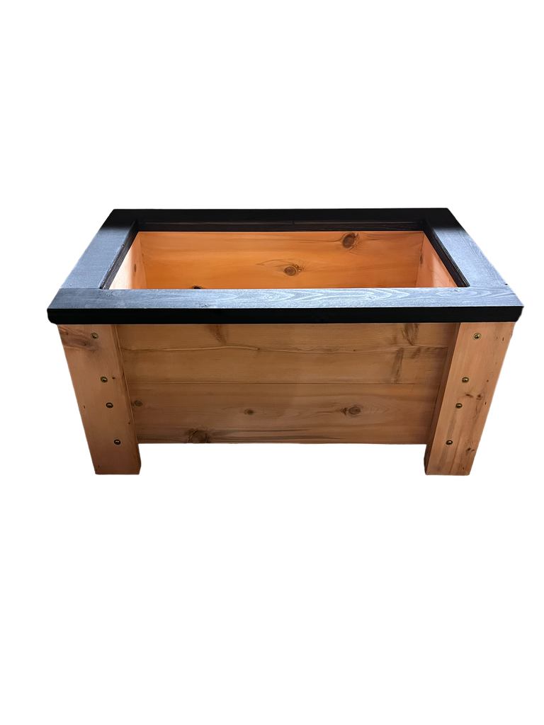 Murdock Cedar Planter Sequoia Red/Black